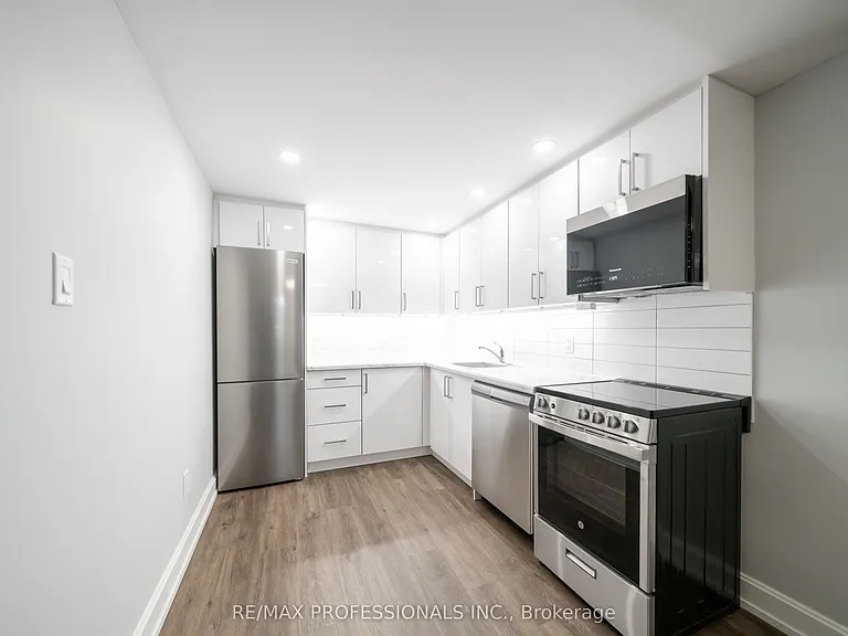 1485 King St W #4 — Photo 1