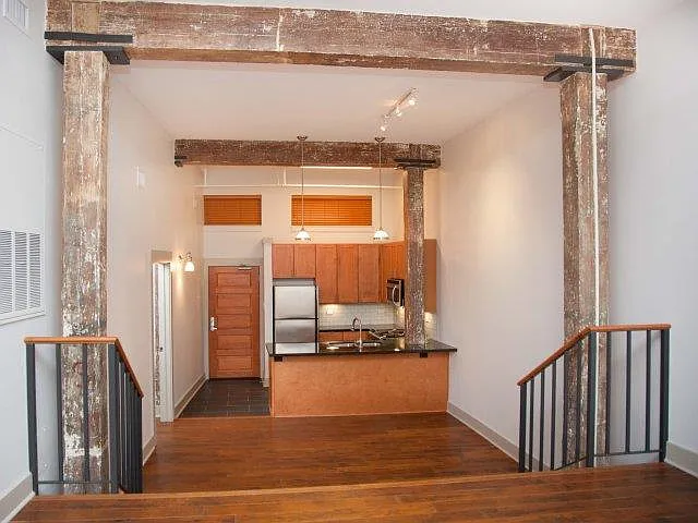 DH Holmes Apartments — Photo 30