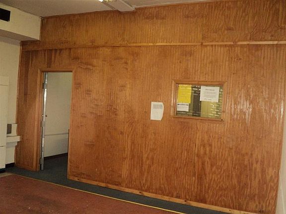 2nd image of 7134 Frankford Ave