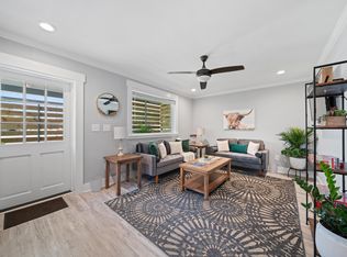 109 Magnolia Rd, Charleston, SC 29407