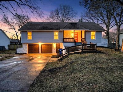 708 SW Montgomery Ave, Lees Summit, MO, 64081