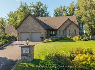3909 Treeline Dr, Severn, ON L0K2B0