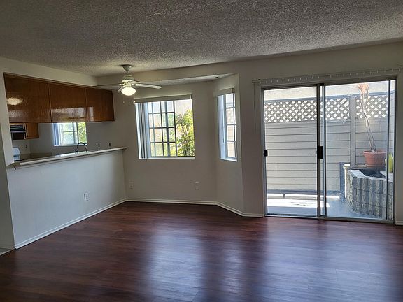 4th image of 515 Concord St #102