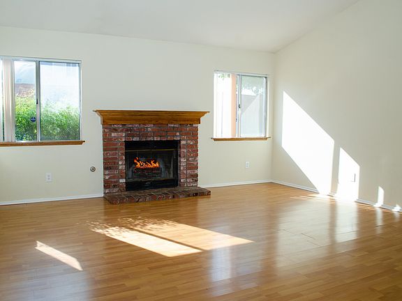 5th image of 37255 Dawson Dr
