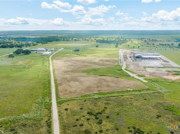 762 State Highway 304 Unit A, Bastrop, TX 78602