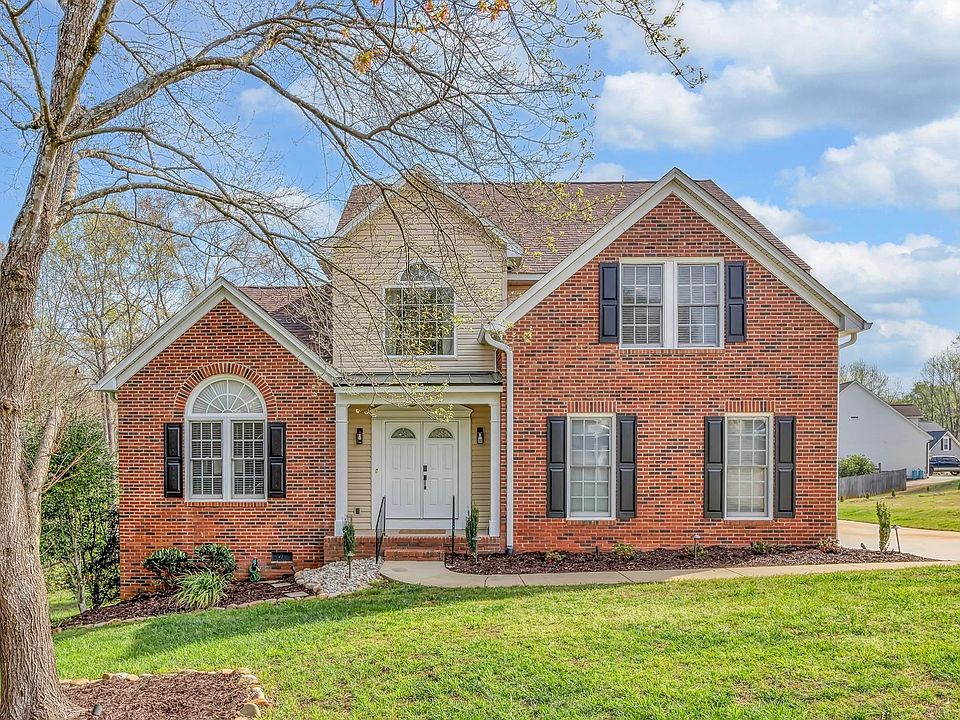 1st image of 16 Jade Tree Ct