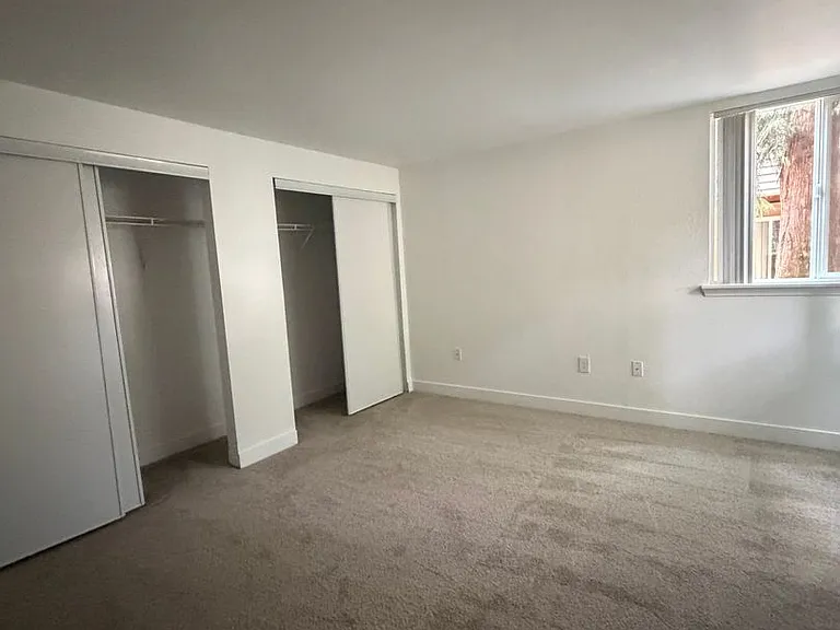 16924 SE Powell Blvd #28 — Photo 10