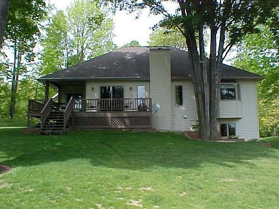 4th image of 9330 E Circle Dr
