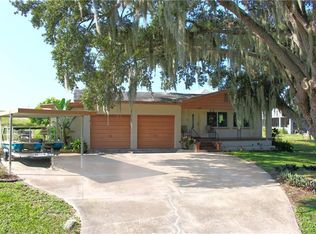 1028 S Lake Reedy Blvd, Frostproof, FL 33843