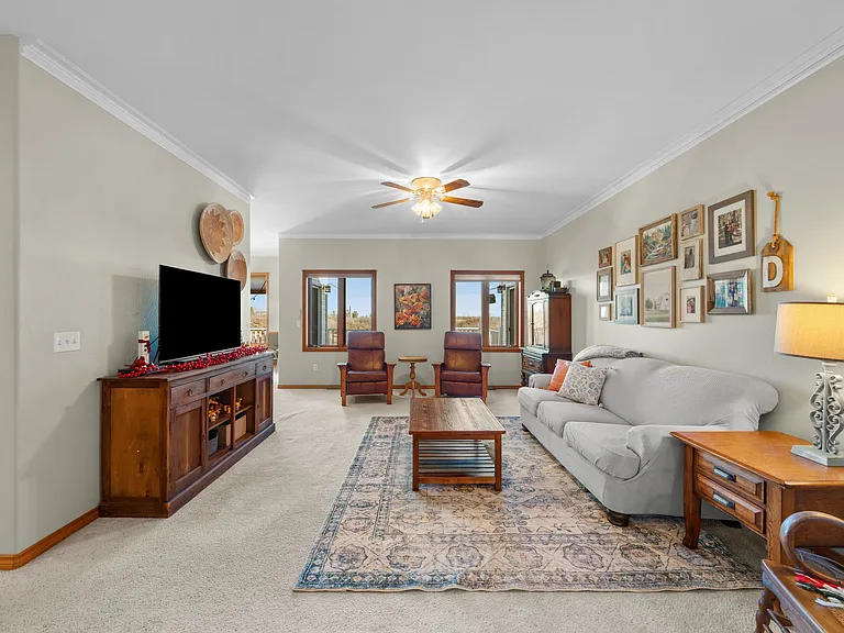 1060 N Bader Ct — Photo 9