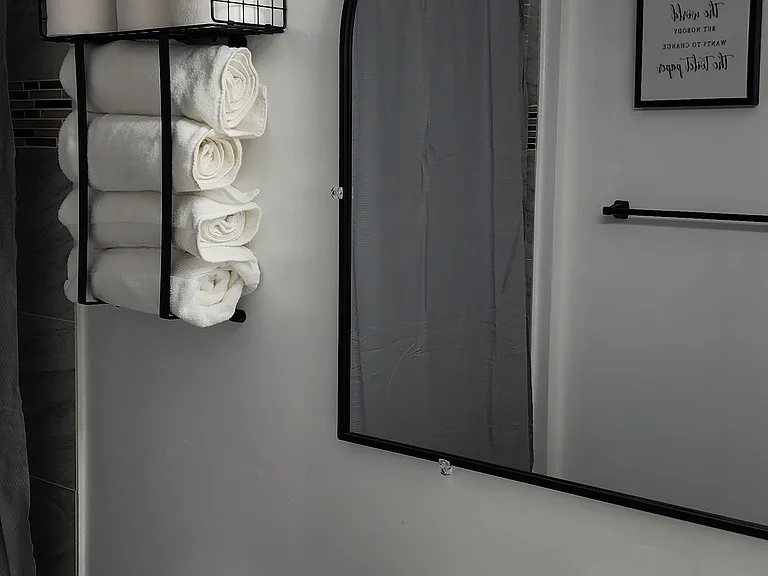 38 Hill Ave #6 — Photo 16