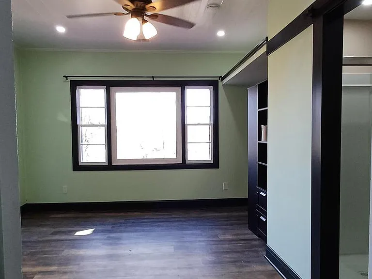 9014 Sudley Rd — Photo 33