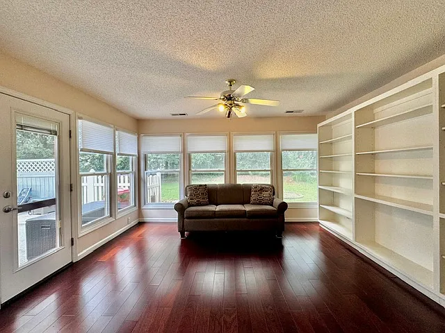 102 Widgeon Cir — Photo 11
