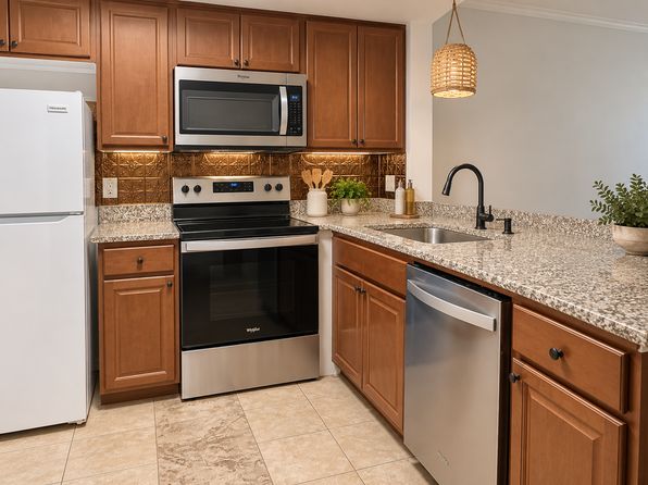 2901 Dove Haven Ct APT H