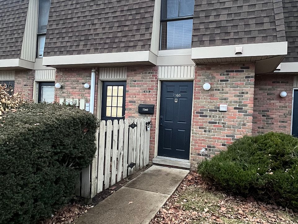 1st image of 7360 Country Brook Dr