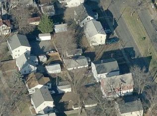 34 Haumont Ter, Springfield, MA 01104