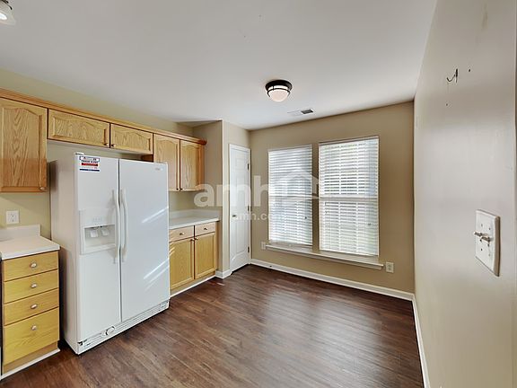3rd image of 13309 Salvo Dr
