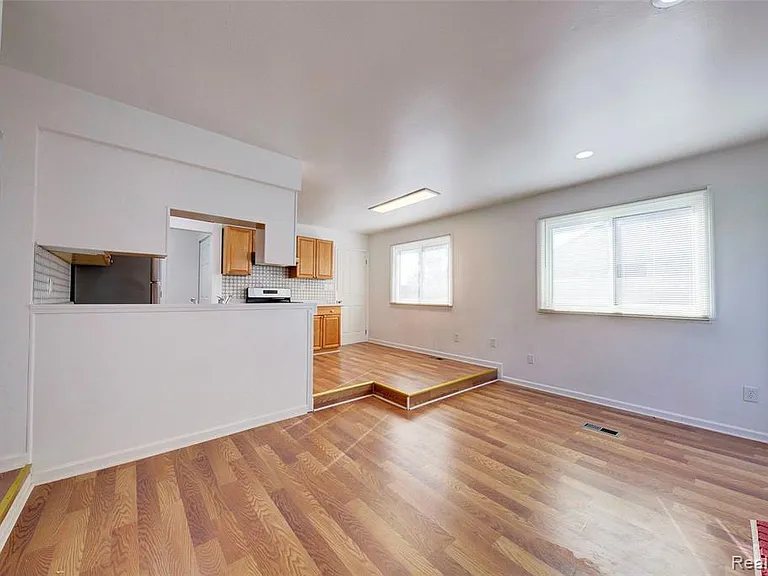 35030 Michelle Dr — Photo 13