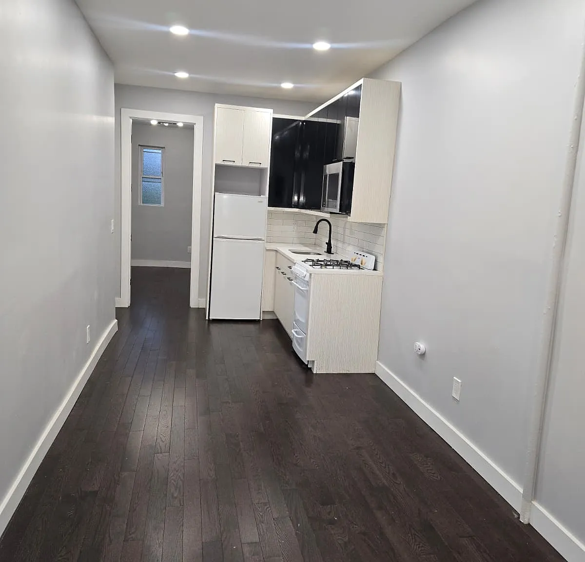 2 bed, $2,200 — Photo 4