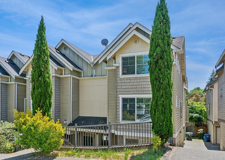 1021 NE 123rd St APT A, Seattle, WA 98125 | Zillow