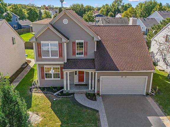 2nd image of 2741 Fairfax Ln