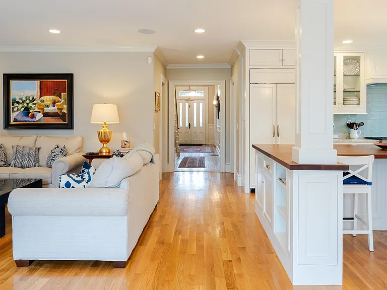 15 Berkeley Ave — Photo 4