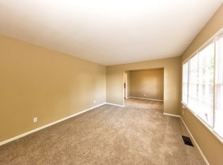 217 7th St, Midfield, AL 35228