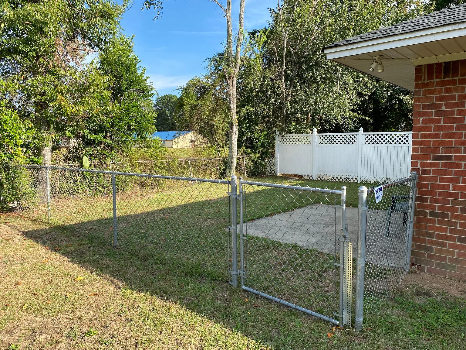 3 bed, 1329 sqft, $1,450 — Photo 3