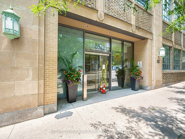 832 Bay St #3307 — Photo 2