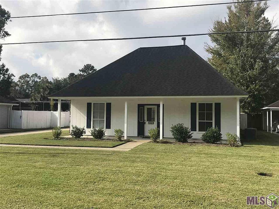 1st image of 18421 Red Oak Dr