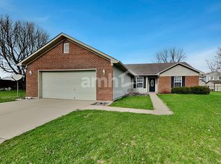 571 Bay Ct N, Franklin, IN 46131