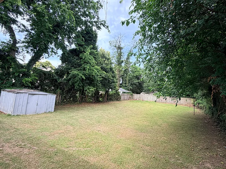 7930 Woodall Rd #A — Photo 15