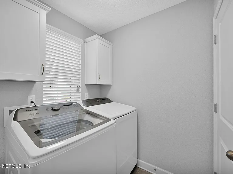51 Foxcross Ave — Photo 23