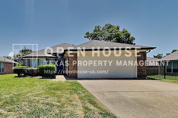 1st image of 1715 Bertram Dr
