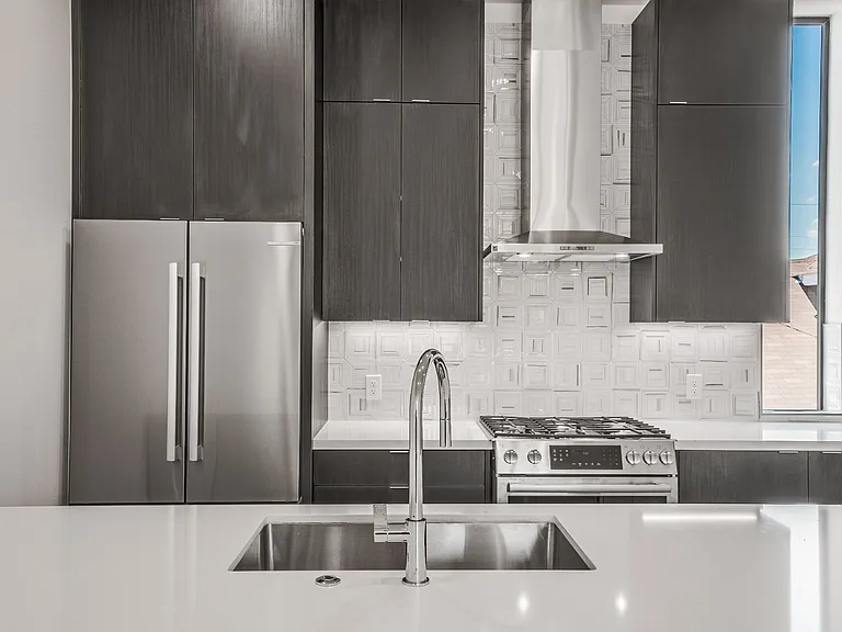 4322 Roseland Ave #9 — Photo 34