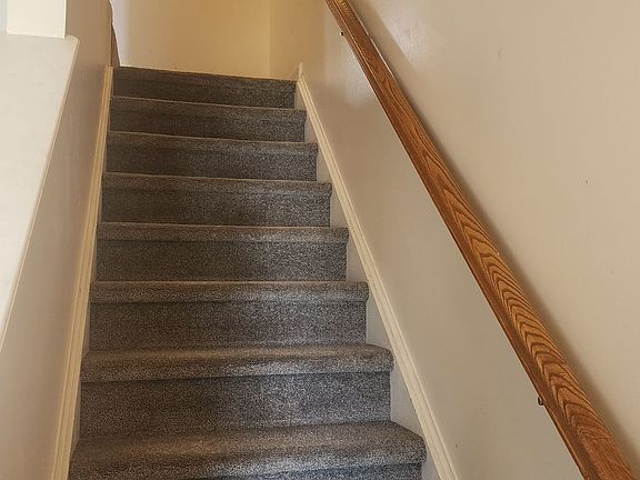 4th image of 9906 W Midland Way