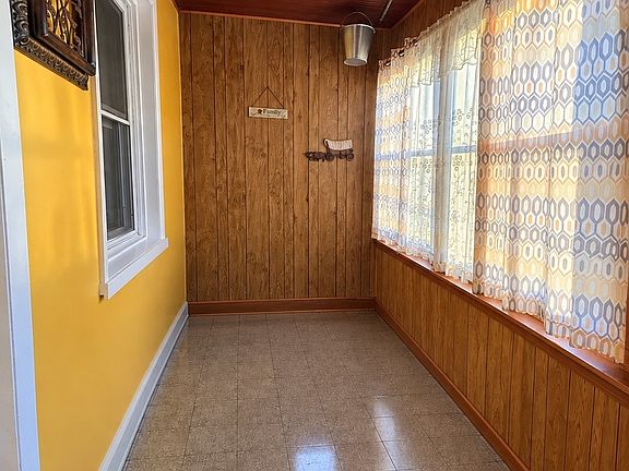3rd image of 4746 S Kolin Ave #2