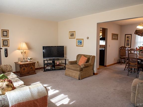 4th image of 5913 Shoreham Dr
