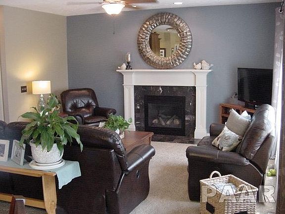 3rd image of 421 Coral Dr