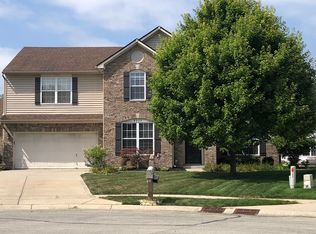 9939 Hidden Falls Cir, Fishers, IN 46037