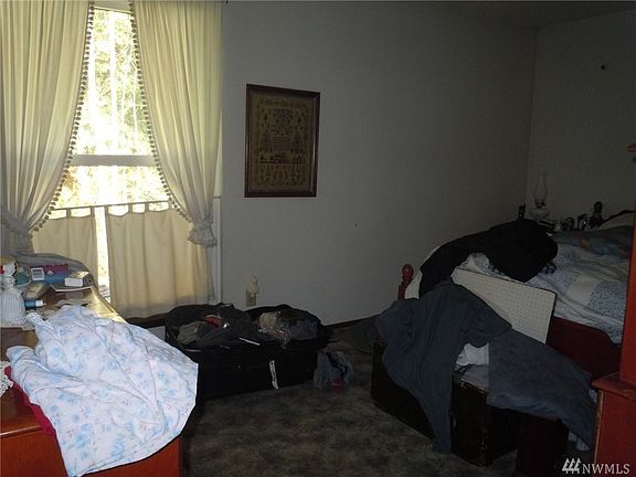 4th image of 3050 Aegean Blvd NE