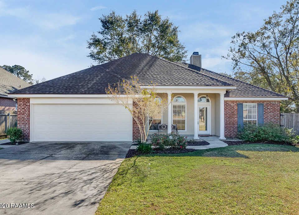 1st image of 106 Crest Cir
