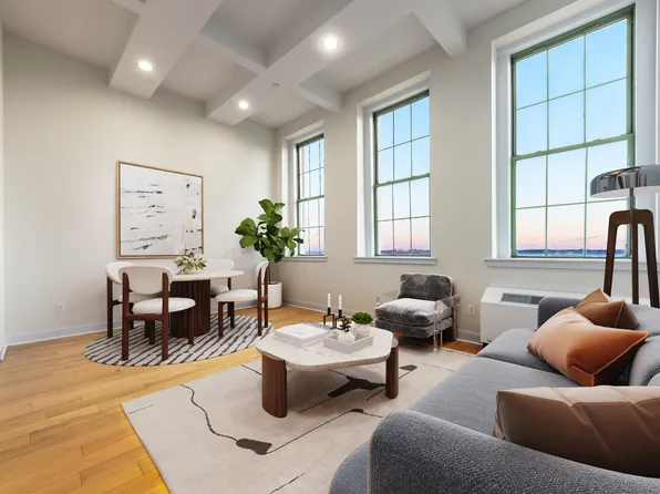 45-02 Ditmars Boulevard image 1 of 7