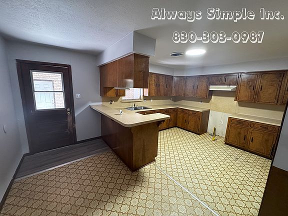 2nd image of 1019 E Lee Ave
