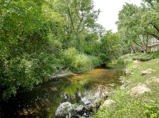 9424 Thomas Rd, Bloomington, MN 55431