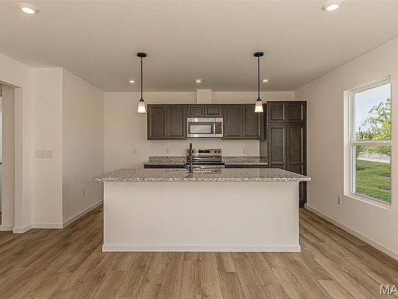 5th image of 92 Mora Blvd #440-501