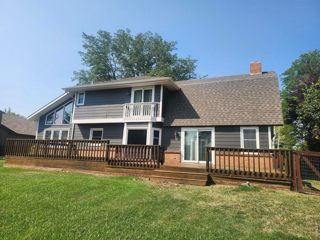 3142 Glendevey Dr