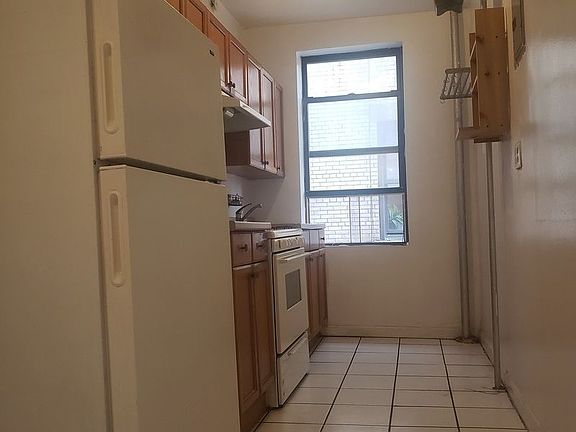 4th image of 435 Fort Washington Ave #4D