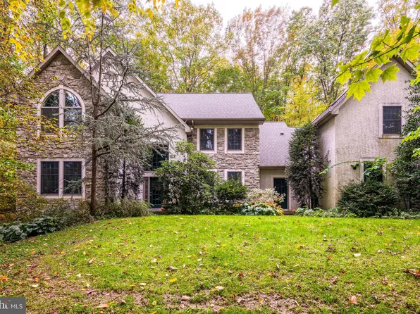 422 Swamp Rd, Morgantown, PA 19543
