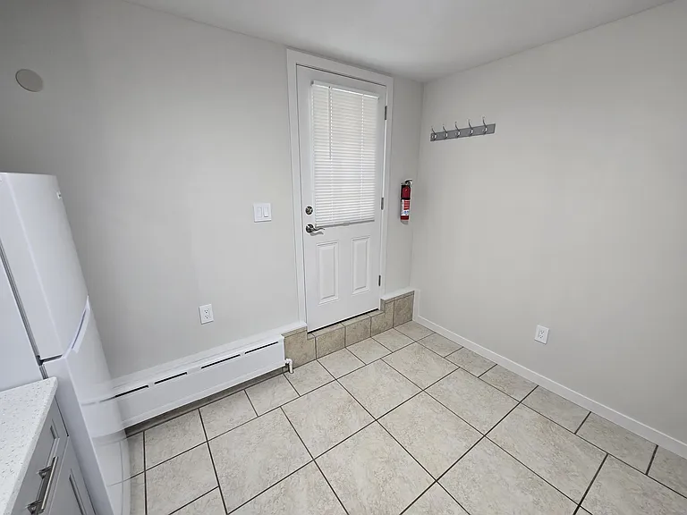 117 Riverview Ave — Photo 4